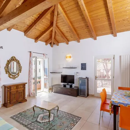 191) Casa Con Piscina -ospedaletti, Sea View 300m *